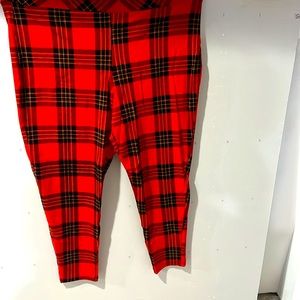 NWOT Torrid Plaid Leggings, Size 3, Red and Black